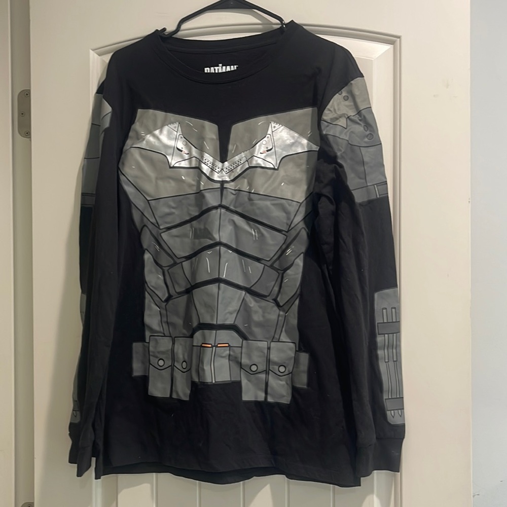 Batman shirt with cape